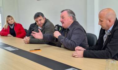 El Senador Michlig y el diputado González suman apoyos para la Expo Feria y el Club Unión CyD de San Guillermo