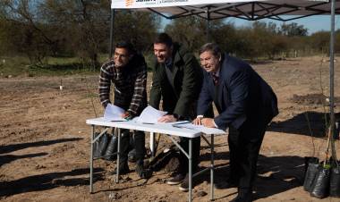 La UNL firmó un convenio con el Ministerio de Ambiente y Cambio Climático y el Municipio de Rincón