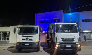 La Municipalidad de Santo Tomé adquirió dos camiones 0 KM para la recolección de residuos