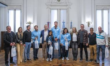 El intendente recibió a las y los atletas locales que participaron de los Juegos Paralímpicos de París 2024