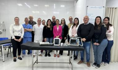 Provincia incorpora tecnología para placas radiográficas en 40 hospitales públicos