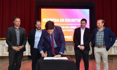  Pullaro: “Equilibramos las cuentas y ordenamos el Estado para invertir en las obras públicas necesarias para el desarrollo”