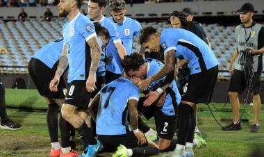 Agónico triunfo Charrúa para meterse nuevamente en carrera