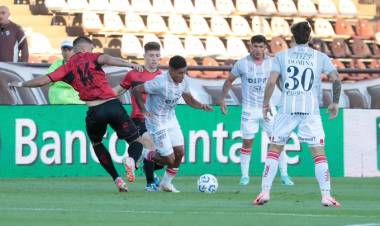 Platense le ganó a Unión un duelo directo por la Sudamericana 2025