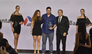 El Club Centenario fue distinguido en la Fiesta Provincial del Deporte