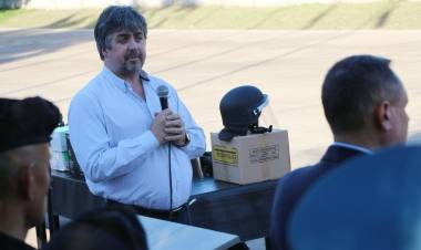Cococcioni entregó elementos de seguridad para el Servicio Penitencia