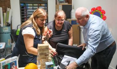 Santa Fe en Movimiento: Provincia entregó kits didácticos y deportivos para escuelas hospitalarias