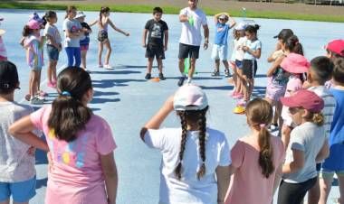 Agenda deportiva: comienzan los talleres de verano en las colonias municipales y llega un destacado campus de básquet