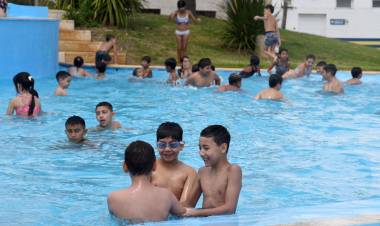 Más de 36 mil niños y adolescentes disfrutarán de las Escuelas de Verano de Santa Fe