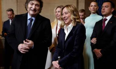 El presidente Javier Milei presente en la asunción de Trump