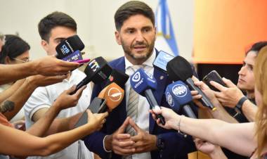 Pullaro: “En Santa Fe estamos en contra de los que venden en negro y hacen la bicicleta financiera; acá no hay suba de impuestos”