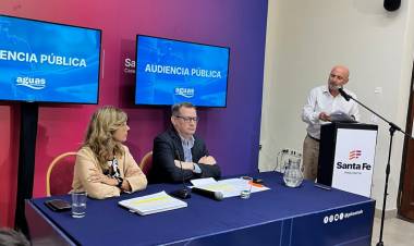 Savino y Diaz Dechiara participaron de la Audiencia Pública para debatir el cuadro tarifario que presentó Aguas Santafesinas