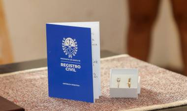 Día de los Enamorados: los santafesinos dieron el “sí” en la Casa del Brigadier