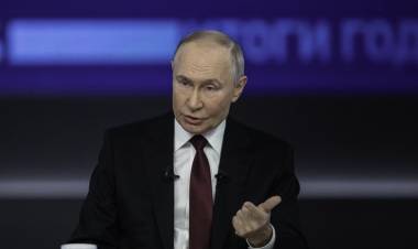 Putín dijo que fueron positivas las conversaciones con EE UU en Riad