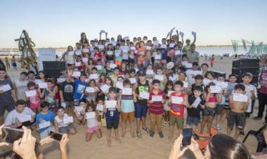 Las Colonias Digitales del municipio cerraron su ciclo de verano a puro sol, arena y río