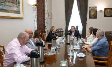 Mammarella y autoridades de la UNL se reunieron con la senadora Carolina Losada