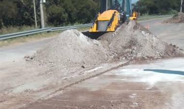 El municipio continúa trabajando en la reparación del puente de acceso a Colastiné Sur