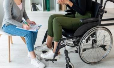 Alvizo impulsa una jornada de asesoramiento para personas con discapacidad