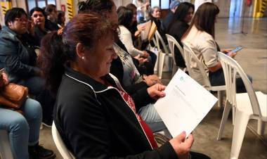 Talleres gratuitos: 150 vecinos recibieron certificados en formación laboral