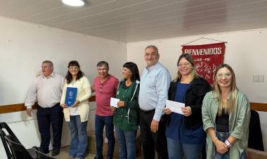 Calvo se reunió c0n entidades intermedias de Rafaela