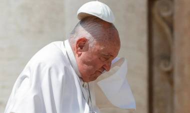 Adiós al papa Francisco: el argentino más importante de la historia partió en el fango de la maldita grieta