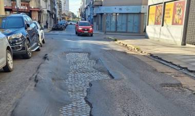 El Municipio realizará trabajos de reparación en la calzada de Irigoyen Freyre al 2500