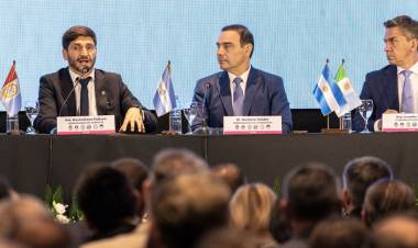 Pullaro en la Región Litoral: “Queremos que los recursos que van del interior a Buenos Aires, vuelvan y generen un círculo virtuoso que nos haga crecer”