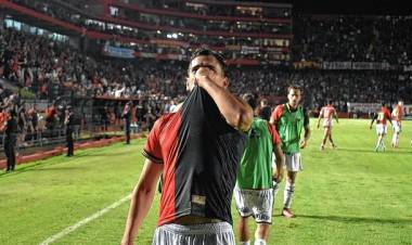 Con gol de Jourdan, en tiempo de descuento, Colón volvió a la victoria