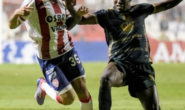 Unión perdió con Mushuc Runa por 1 a 0 y quedó eliminado de la Copa Sudamericana