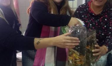 Escuela Bustamante se suma al compostaje domiciliario