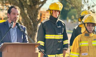 Tras dos décadas resurge Bomberos Voluntarios Santo Tomé