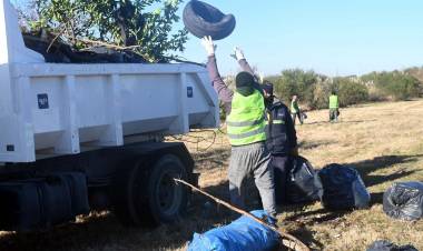 Megaoperativo de limpieza: el Municipio comenzó con la primera etapa en la Circunvalación Oeste