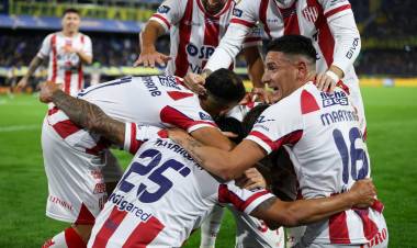 Unión rescató un gran punto en la fiesta del retorno de Paredes a Boca