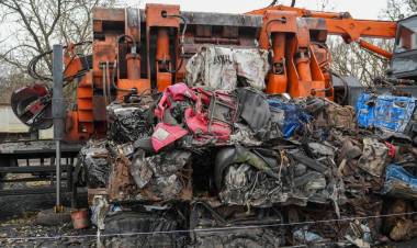 Provincia terminó con el “cementerio de autos” de La Tablada y avanza en la recuperación del espacio público