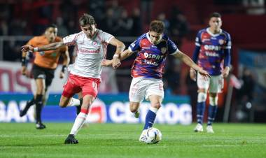 Unión cayó ante el "Bicho" en el Diego Maradona