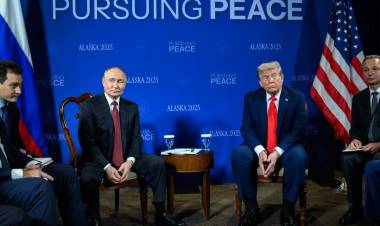 Cumbre en Alaska: Trump niega un acuerdo por Ucrania y Putin habla de un "entendimiento"
