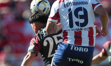 Unión no pudo con el Globo qué jugó todo un tiempo con uno menos 