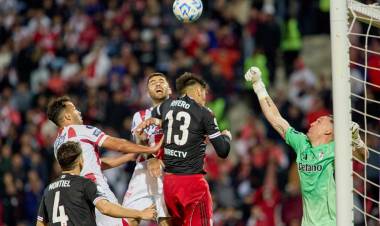 En la ruleta de los penales, Unión quedó eliminado tras un jugar un gran partido