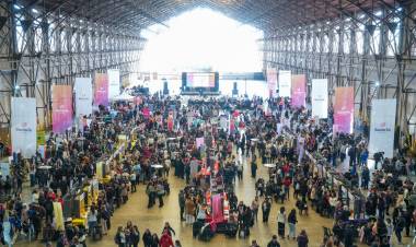 “A la educación la construimos en comunidad”