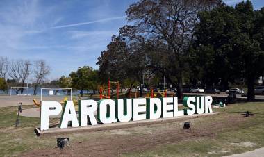 El Parque del Sur luce sus nuevas letras corpóreas 