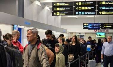 ¿Cuánto cuesta viajar desde el aeropuerto de Sauce Viejo a Salta o Iguazú?
