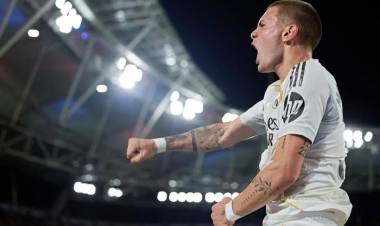 La bendición de Valdano a Mastantuono tras su primer gol en Real Madrid: "Confío absolutamente en él"