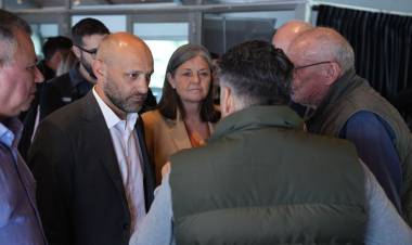 Puccini valoró el avance en la licitación de la hidrovía y la aprobación para el nuevo puerto en Timbúes: “Es la Santa Fe que mira al futuro”