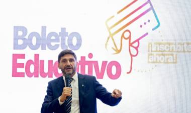 Pullaro lanzó el Boleto Educativo 2026: “Apostamos a fortalecer la educación y que sea accesible para todos