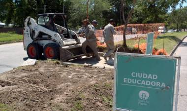 Con un 85% ejecutado, avanza la mejora del entorno de la escuela Esperanza Solidaria