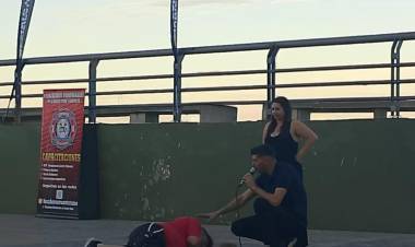 La Municipalidad realizó una clase abierta de prevención y capacitación junto a Bomberos Voluntarios de Santo Tomé