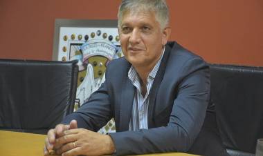 El intendente Mario Papeleo anuncio el pase a planta permanente de 29 empelados