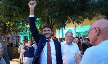 En Esperanza, Pullaro inauguró una escuela que estuvo abandonada por Nación desde 2019