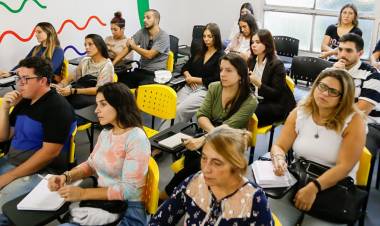 La Municipalidad continúa brindando cursos de verano gratuitos para emprendedores