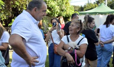 “La Muni Cerca” llegó a Los Troncos con salud, castraciones y servicios para vecinos